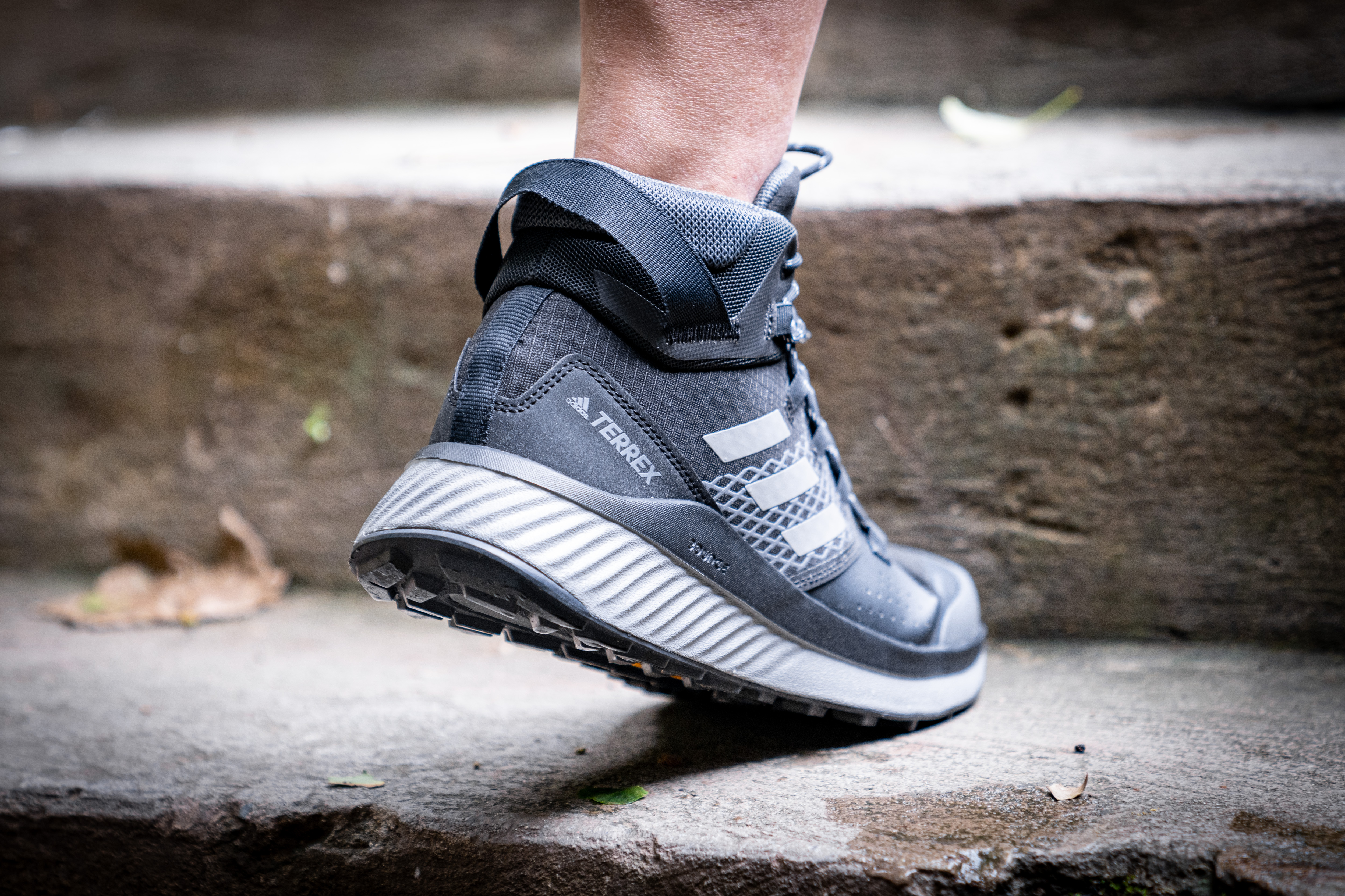 adidasterrex鞋子防水吗,adidasterrex徒步鞋测评