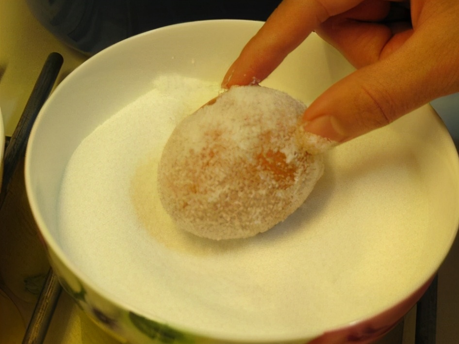 腌咸鸡蛋不要出油的做法,腌鸡蛋只放盐的做法