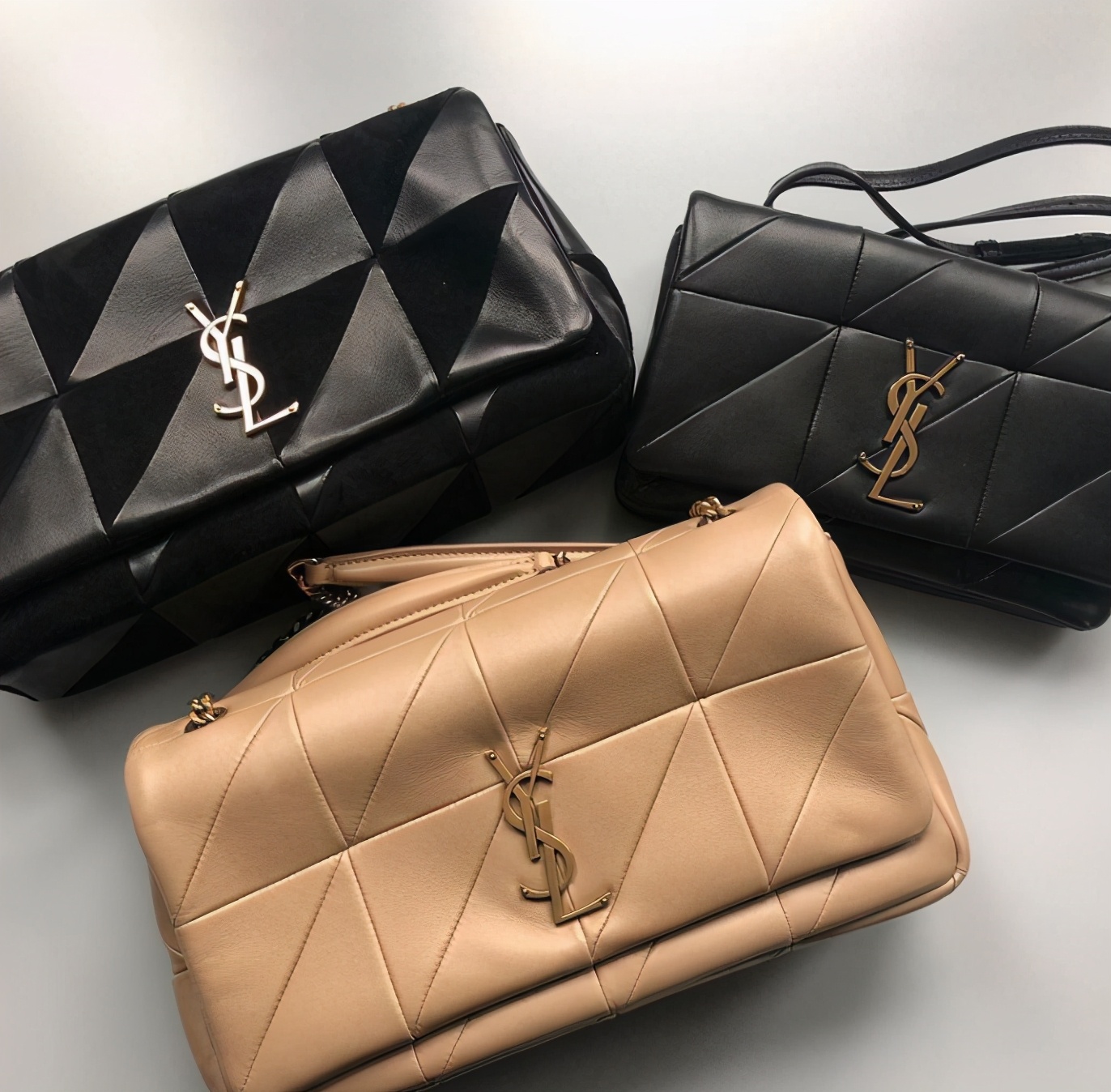 saintlaurent经典的吸烟装造型,saintlaurent最新爆款精品包