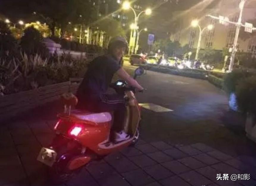 谢霆锋、谭维维、朴树、韩寒，这年头，明星也有骑电动车的情怀