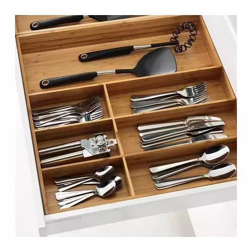 拥有上千支口红的李佳琦如果失去它，估计在家会崩溃吧！