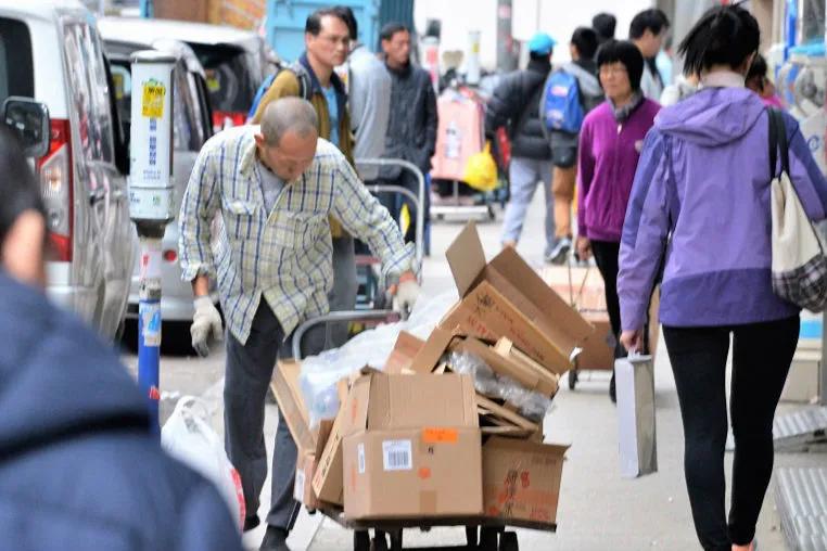 疫情下的香港五一黄金周：0内地团访港，多个品牌宣布撤店
