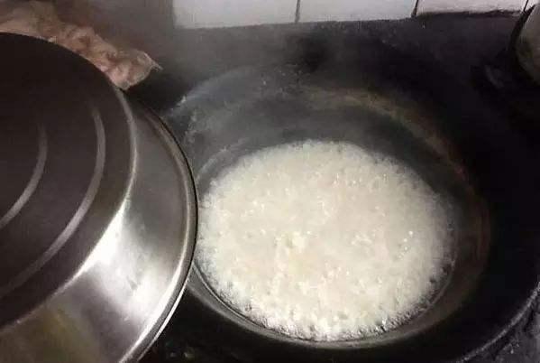 血糖高吃降糖电饭煲烧的饭有用吗,白云山降糖电饭煲做饭真能降糖吗