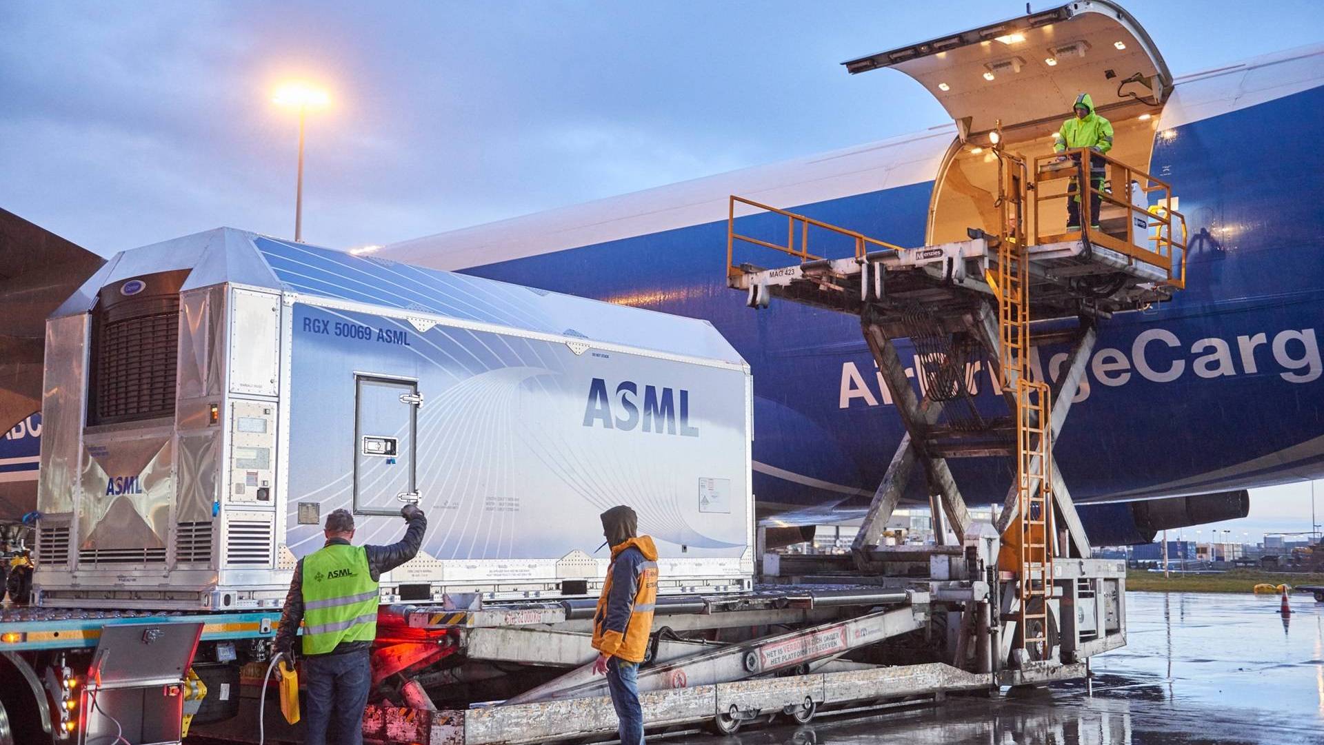 asml现在能卖中国什么光刻机,asml光刻机到底有多强