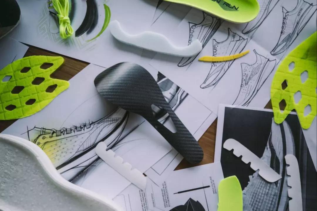 谁才是碳板跑鞋的消费主力军,碳板跑鞋分几类