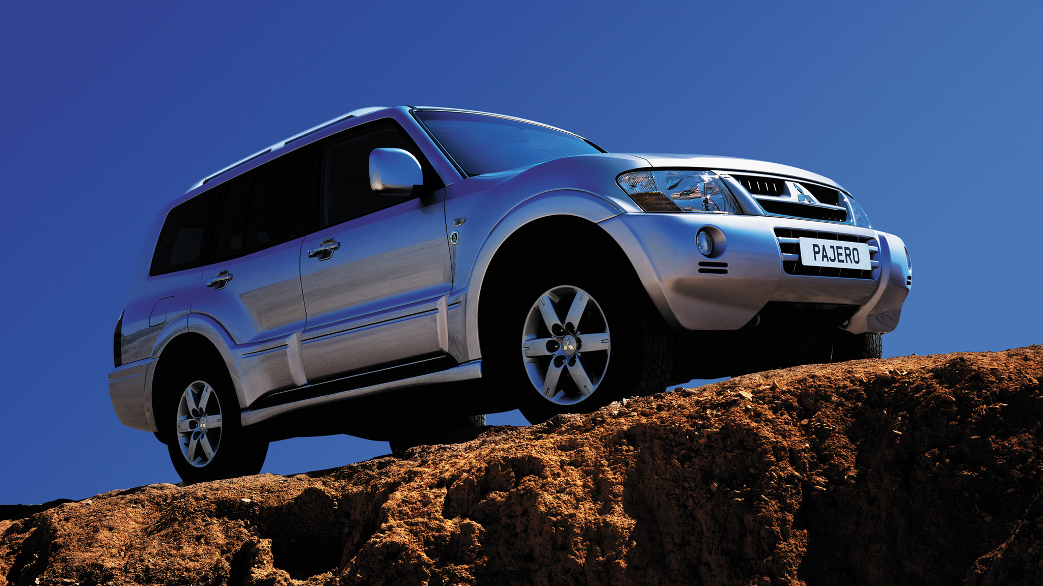 如果你有40万一定要买这台suv,花12万买一台硬派suv还是挺值的