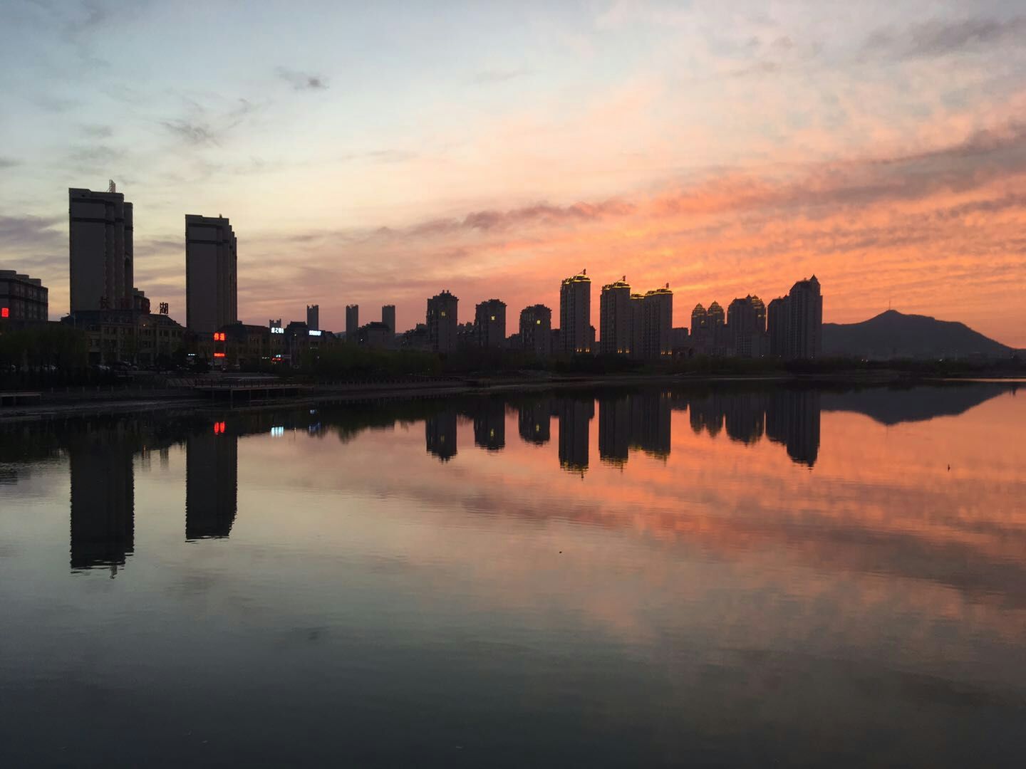 建设工程前期手续专业办理指南(2020)