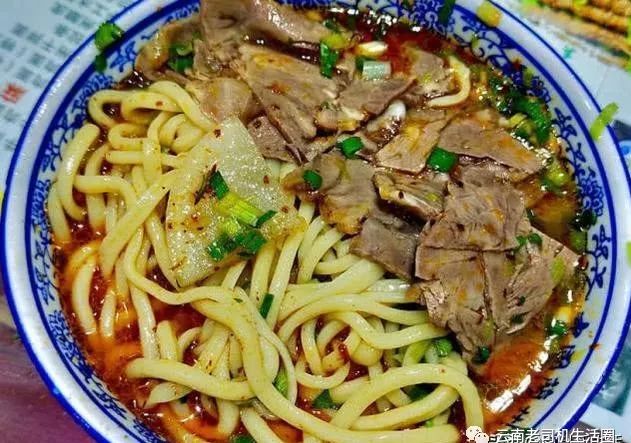 一碗香喷喷的牛肉面,一碗麻辣牛肉面的满足感