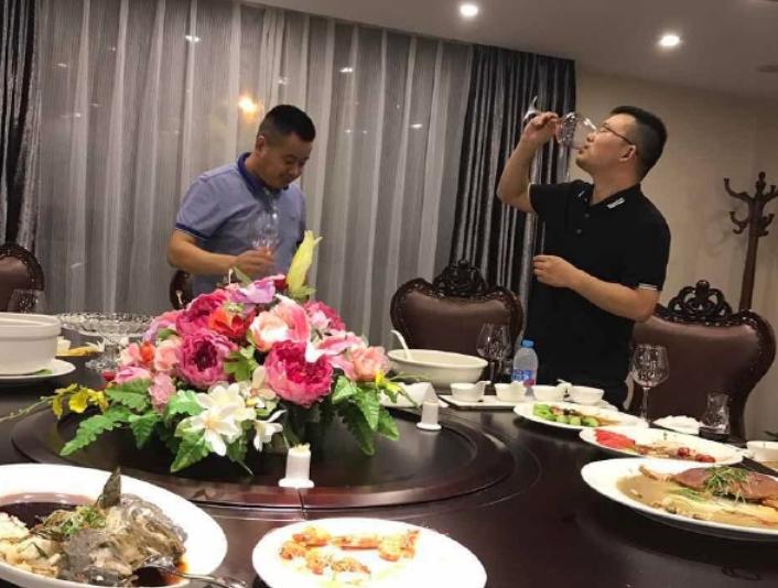 酒可不能随便乱喝,经常喝白酒对于白酒你知道多少