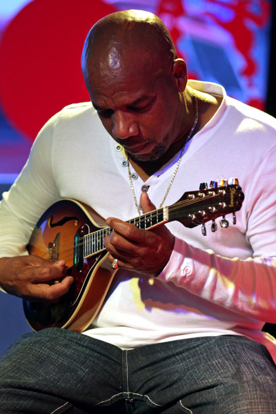 不能出门也要学习,曼陀铃乐器教学视频