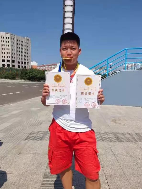 加油中国运动健儿们,为巴彦淖尔体育健儿加油