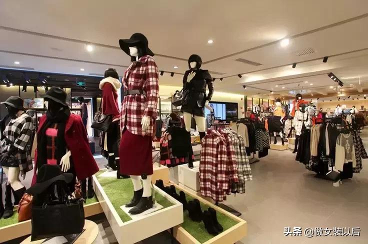 流水的衣服铁打的牛仔裤,流水的潮牌铁打的耐克