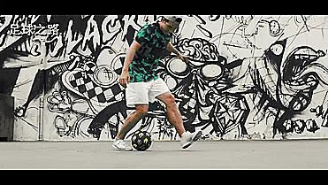 怎么学会足球起球,足球花式起球技巧教学