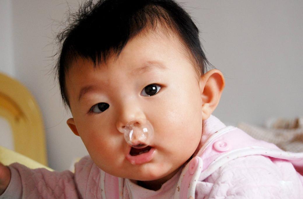 宝贝照相姿势怎么摆好看,宝贝坐姿不端正