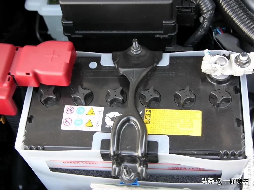 更换汽车电瓶有哪些关注事项,更换汽车电瓶的方法和关注事项