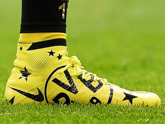 让人一眼看出踢球等级的球鞋,看鞋识人野球场