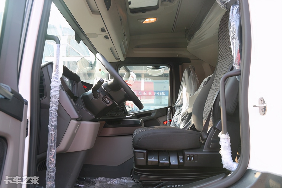 450匹马力的汽油车,450马力斯堪尼亚