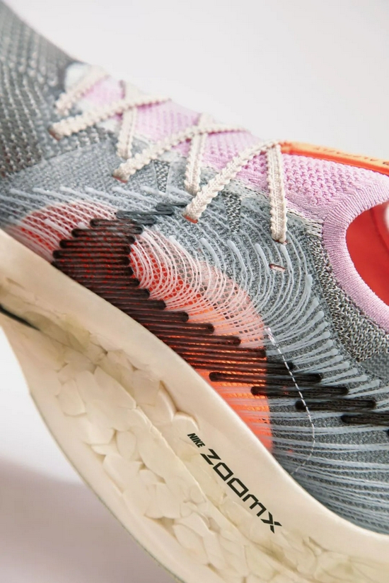 nikealphaflynext3中底科技,nikealphaflynextnature