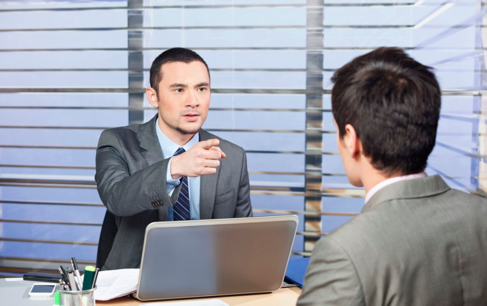 如果领导当众训斥你，你该怎么办？高情商的人会做这3件事