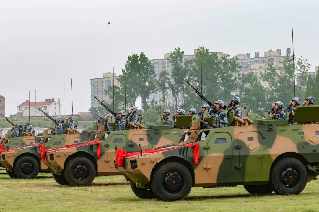 中国空降军战车,中国新型两栖步战车