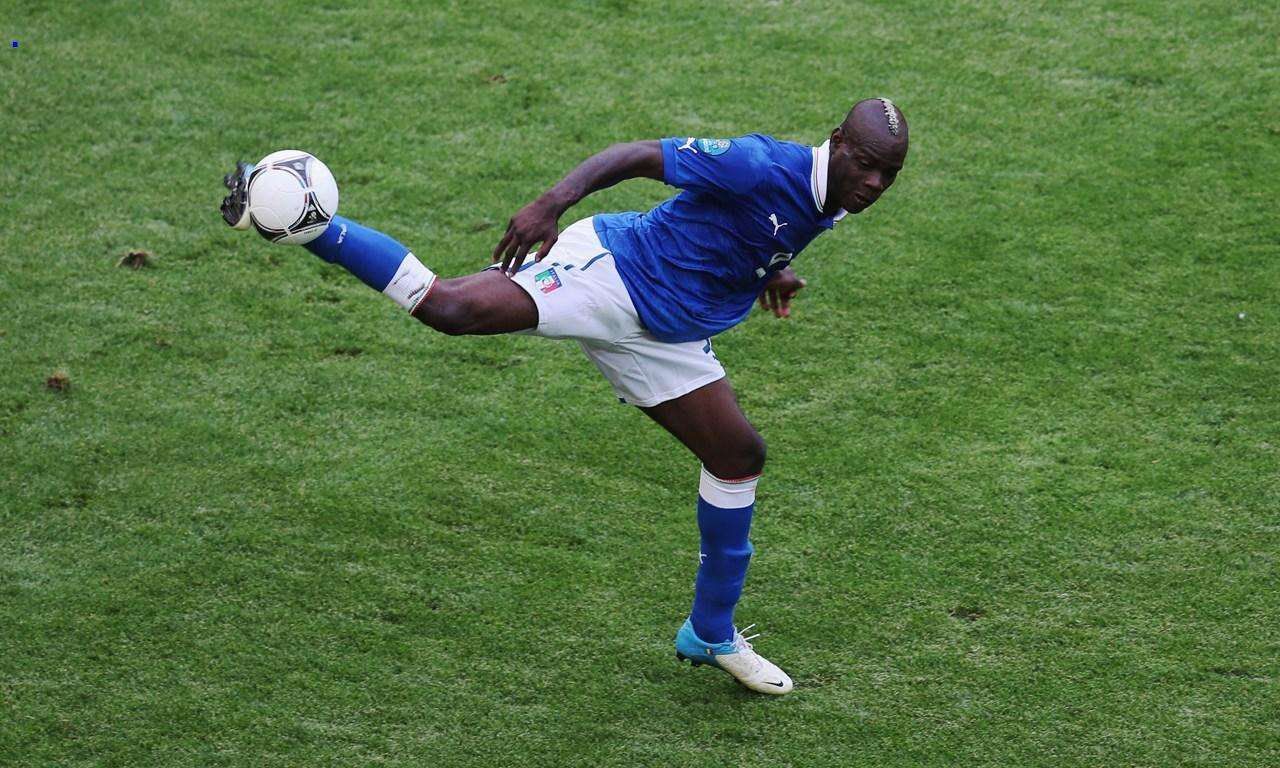 巴洛特利暖心,巴洛特利回报养父母了吗