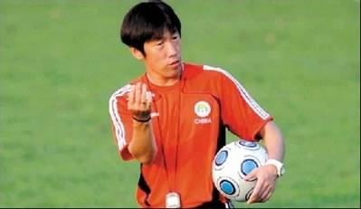 中国足球态度比什么都重要,态度决定你的高度文章