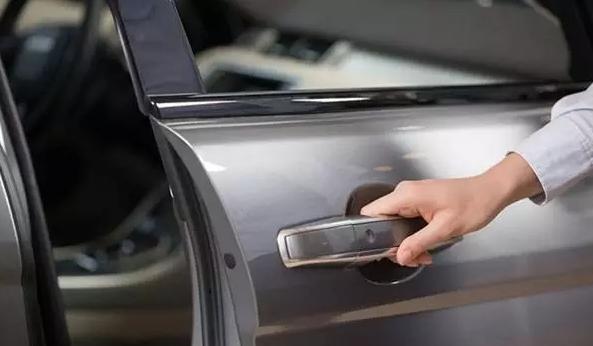 关车门异响解决方法,关车门异响最简单的解决方法