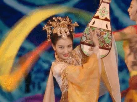 热巴与罗志祥唱撑腰,热巴撑腰孟美岐