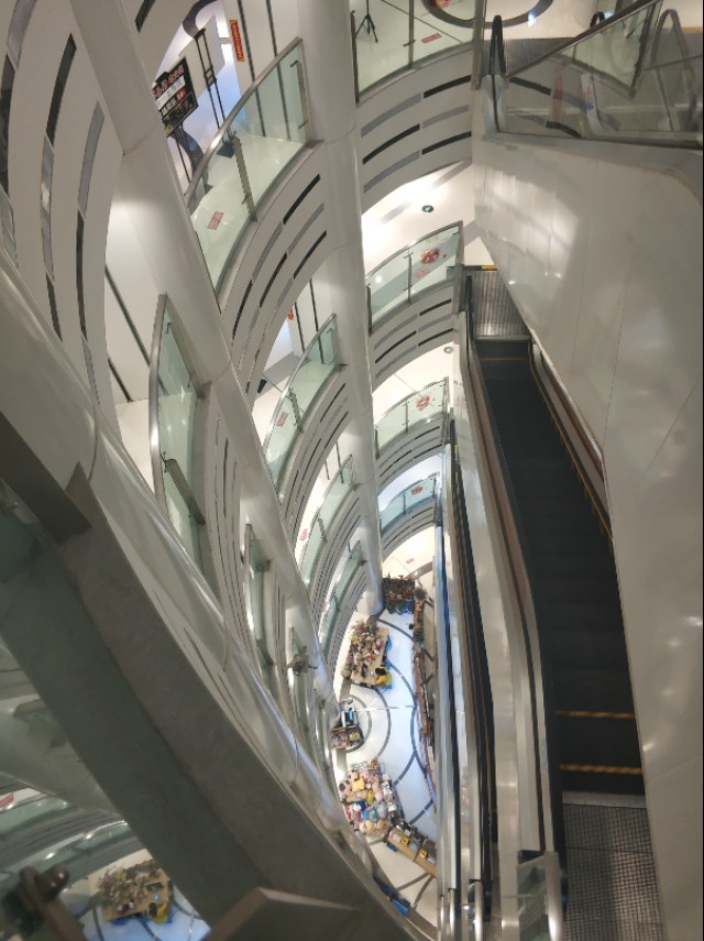 吃货们的福利来了完整版,乌鲁木齐复古美食广场