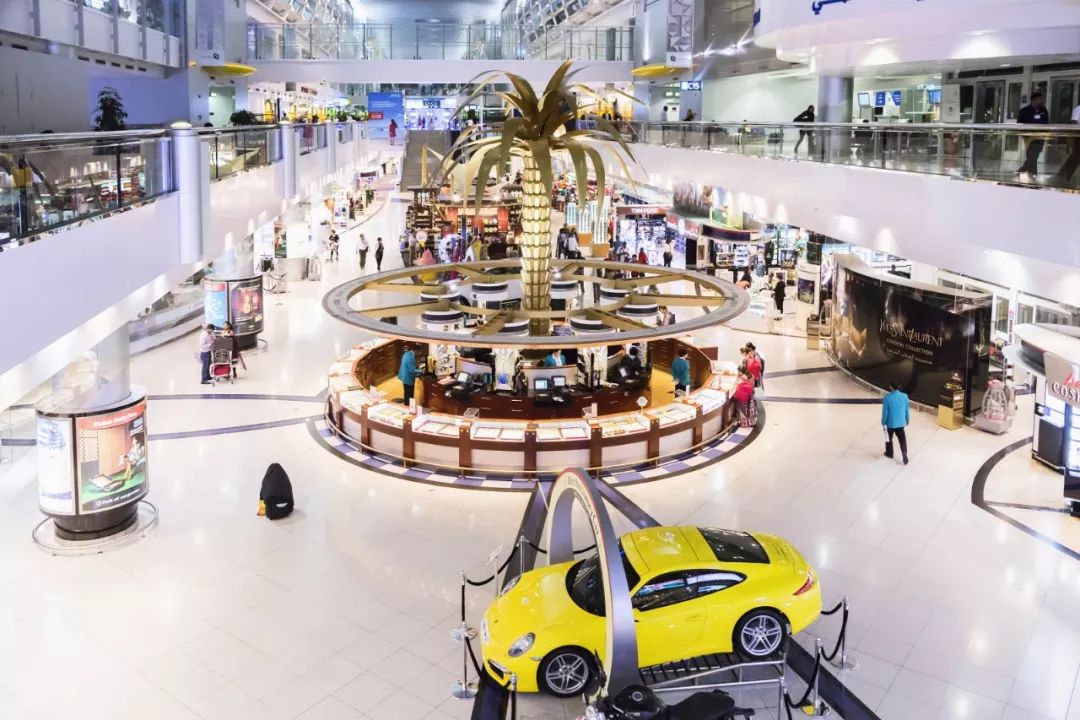 靠捡垃圾成为千亿富豪,靠捡垃圾成为千亿富翁合集