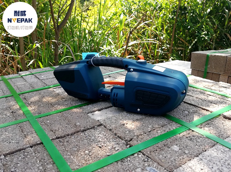 电动打包机用哪种打包带,打包机的打包带怎么工作的