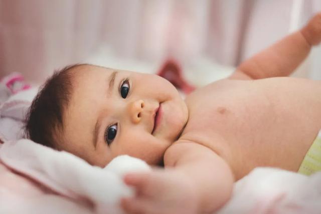 母乳喂养母亲感冒能母乳喂养吗,妈妈感冒还能继续喂母乳吗