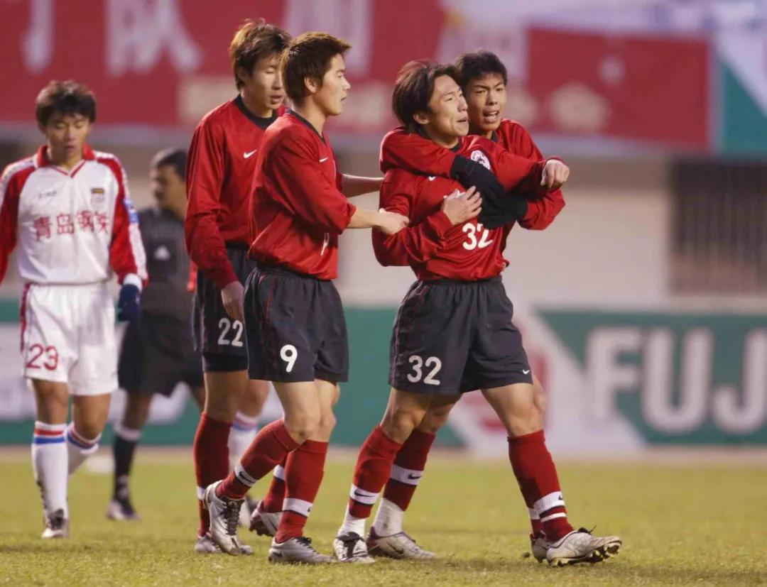 辽足宣布解散视频,辽足解散现场