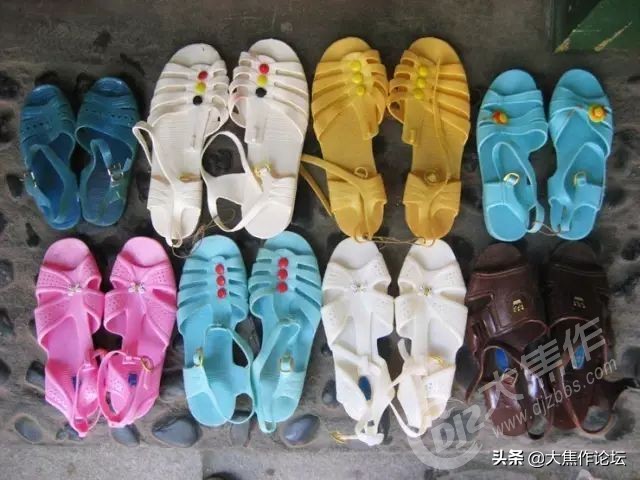 曾经这种衣服在焦作人手一件，穿过的都老了