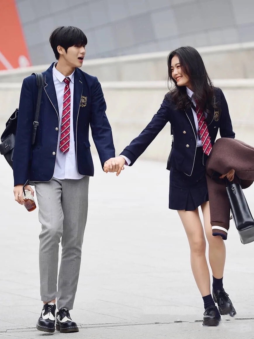 韩国情侣装,韩国美女出街情侣装