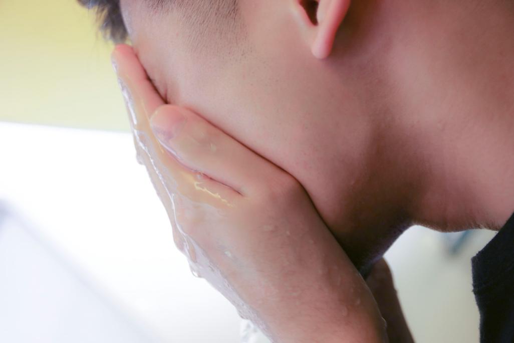 碧欧泉男士清爽控油系列,控油用碧欧泉还是朗仕