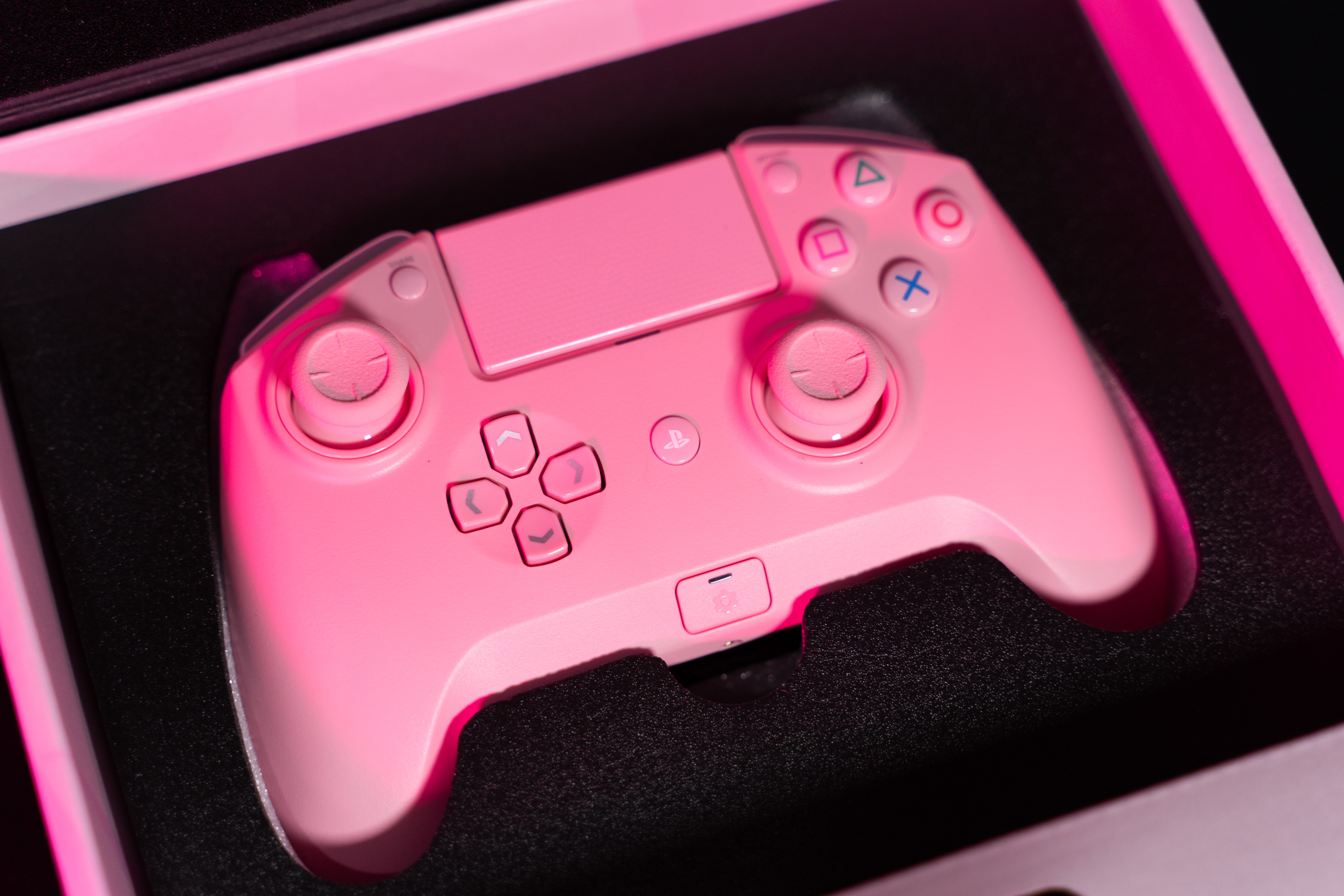 雷蛇ps4飓兽标准版手柄,razer飓风手柄