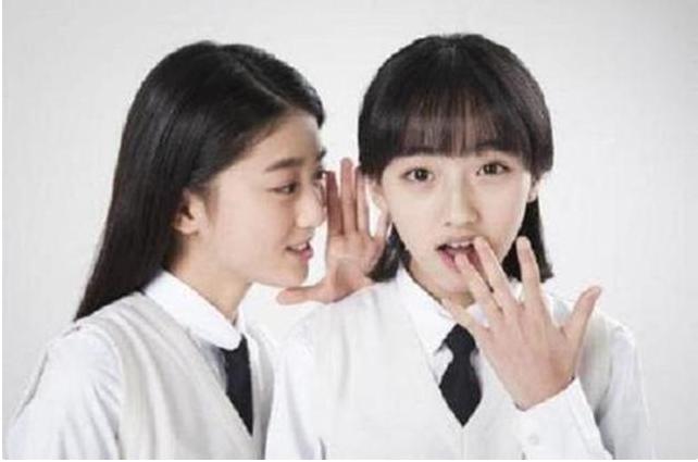 女孩用吸尘器吸走“大姨妈”，导致休克就医，网友：太刷三观