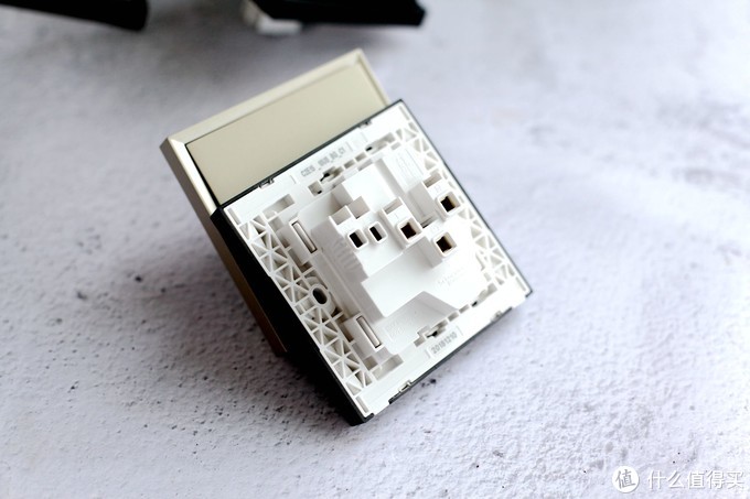 施耐德小夜灯智能感应灯插座,施耐德绎尚带夜灯