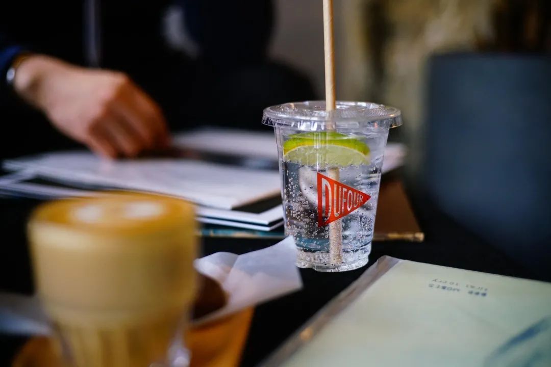 这条街，可能是全上海最时髦又接地气的