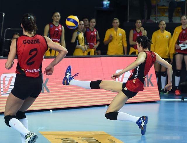 朱婷高燃视频,朱婷扣球爆燃视频