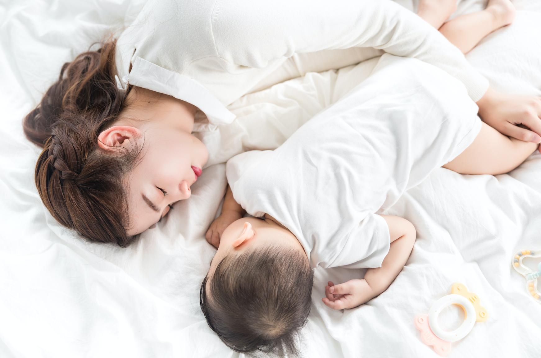 婆婆坚持给孩子用尿布,给自己的孩子用尿布真的很丢人吗