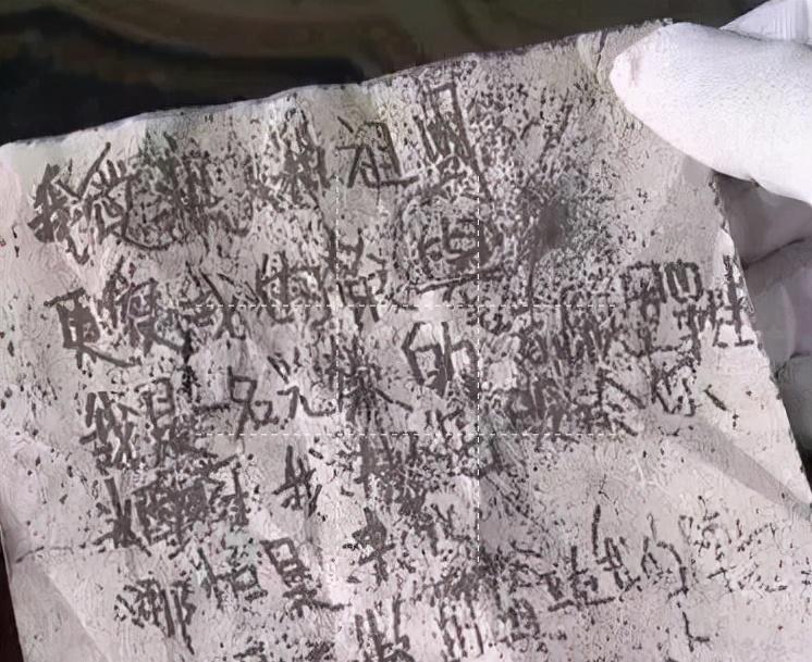 长津湖战役美军放弃装备逃跑图片,长津湖美军看到冰雕后说的话