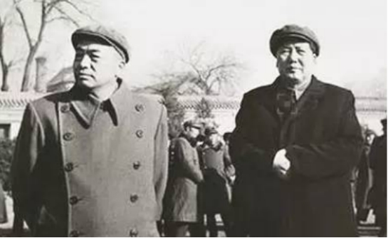 彭总离婚后感叹：要是坤模，她决不会离开我，两人的感情有多深？