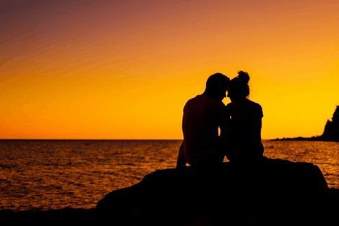 你离丧偶式婚姻有多远,你离爱情还有多远