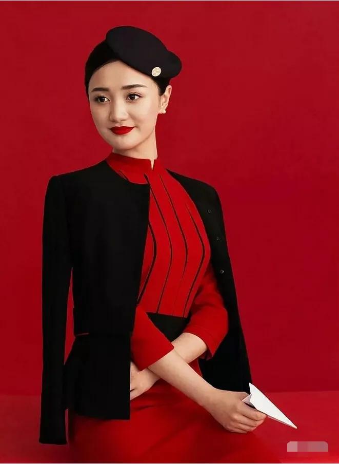 中国国际航空空姐黑白制服,各大航空公司制服照片