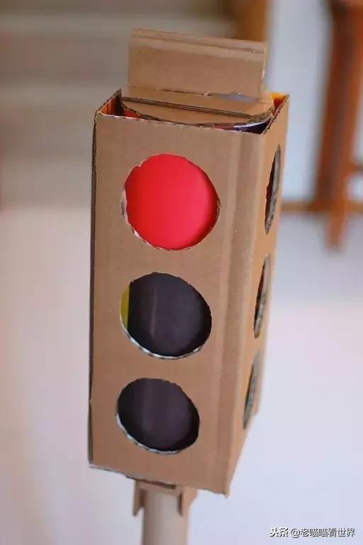 变废为宝，给你家娃DIY超有意思的玩具吧！