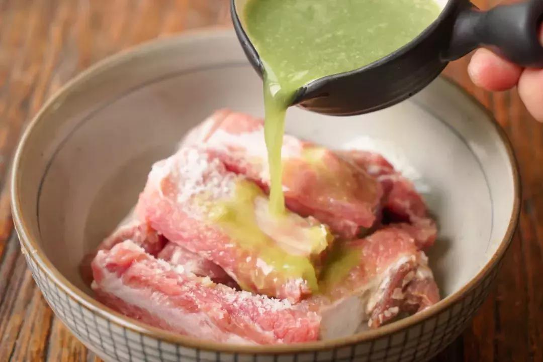 蒜香排骨椒盐排骨最正宗的做法,椒盐蒜香排骨的做法和腌制方法