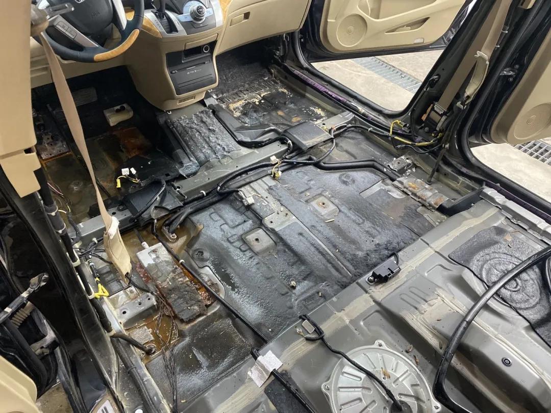 怪兽修车翻新奥迪q7,怪兽修车老车翻新