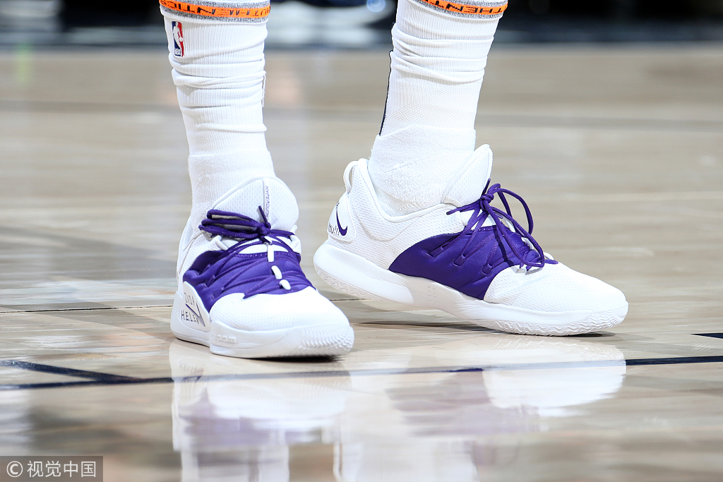 塔克上脚球鞋一览表,nba鞋王塔克赛场球鞋